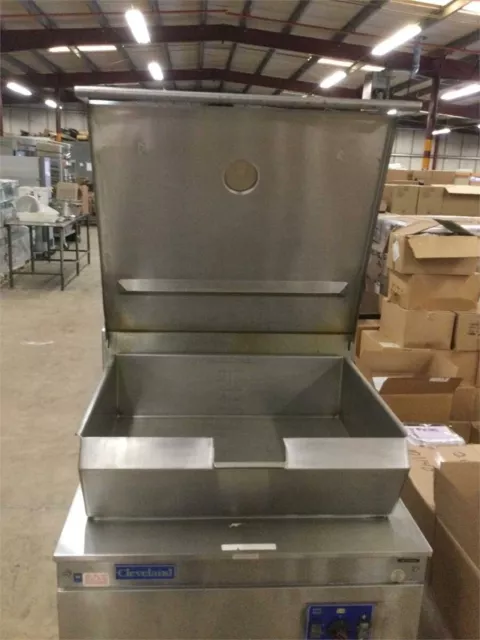 Cleveland  30 Gallon Natural Gas  SEL30TR Tilt Skillet