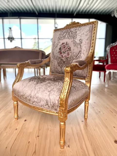 Armchair Royal French Antique Style Chair Retro Baroque Style in Gold Finish