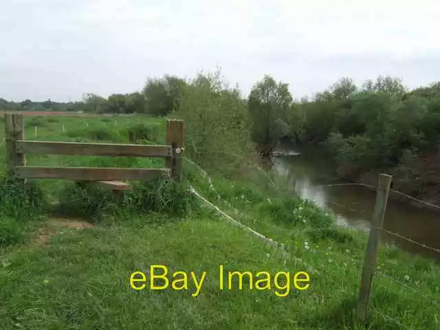 Photo 6x4 Battle of Worcester - Banks of the River Teme Diglis The river  c2008