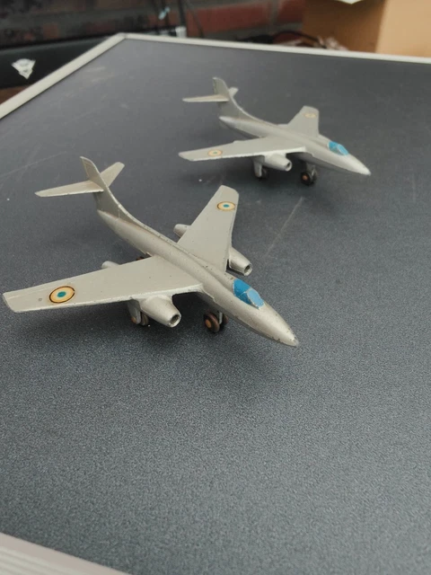 AVION BEECHCRAFT S 35 Bonanza - Dinky Toys N°710 Meccano 1966 Made In England EUR 10,00 - FR