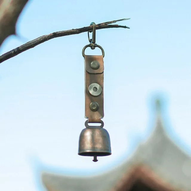 Évitez de perdre la piste coéquipiers localisateur cloche en métal pendentif