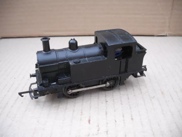 Triang Hornby OO Model Railway 0-4-0 Tank Loco In Black Livery