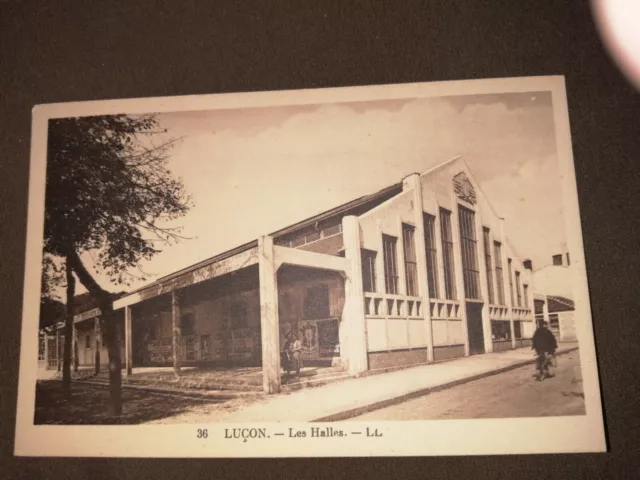 Superbe et rare carte début 1900 animée de Luçon en Vendée 85