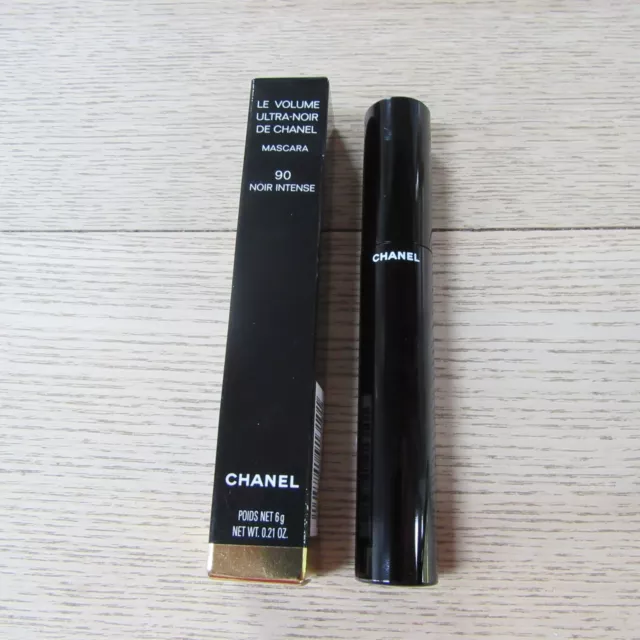 Chanel Le Volume Stretch Mascara 1.5g Shade 10 Noir With Eye makeup Remover  10ml