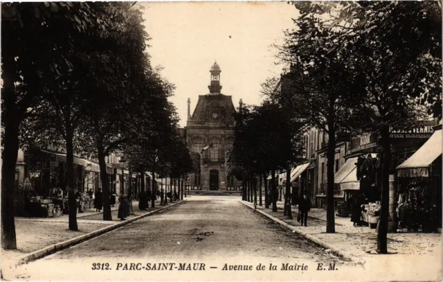 CPA Parc-St-MAUR - Avenue de a Mairie (659447)