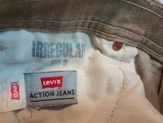 Vintage 1980s Levi's Action Jeans Brown Tab 36x29 Color Tan 65%Cotton/35%Poly