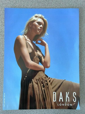 Vintage 2006 French Vogue DAKS LONDON Advert 30x22cm 