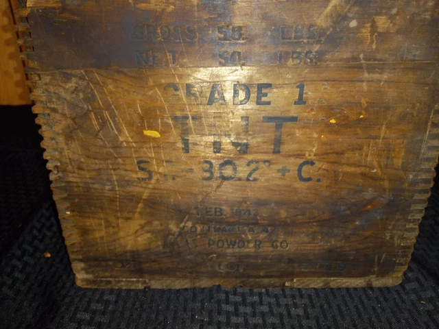 Vintage WW2 Atlas Powder Co. Wood Crate Box Dynamite T.N.T TNT Feb 1942