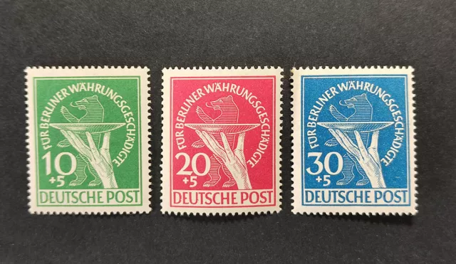 Berliner Währungsgeschädigte Mi.-Nr. 68-70. ** Satz in Bedarserhaltung. KW 350