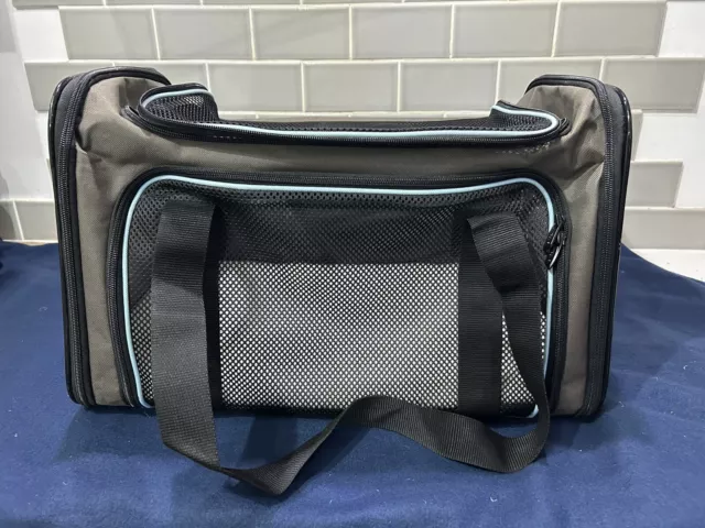 Soft Sided Collapsible Pet Travel Carrier, airline approved