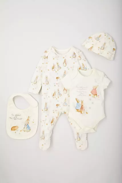 Peter Rabbit 4-Piece Layette Set for Baby Girl / Boy.  Age Newborn.  BNWT