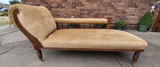 antique chaise longue