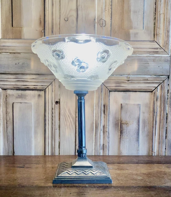 Lampe De Table Art Déco Aluminium Et Verre Opaque Et Transparent A Fleurs Ezan
