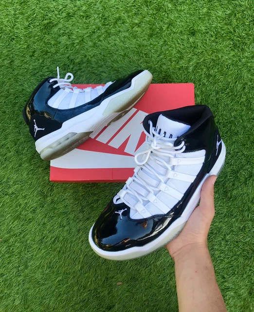 Jordan max aura black white hot sale