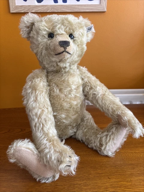 A Steiff limited edition bear with book "125 Years of | 1st November