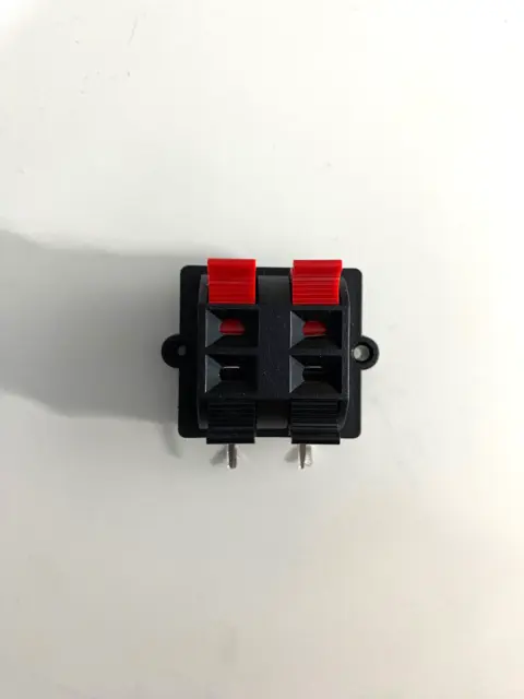 Conector salida de altavoces 2x2 terminales montaje en circuito impreso