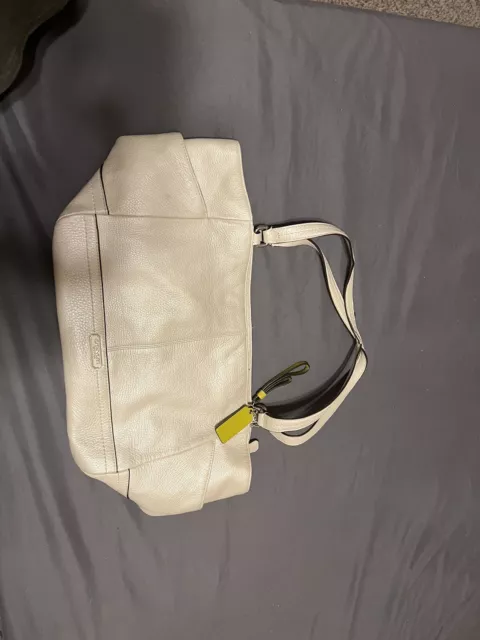 Coach Park Leather Carrie Tote F23284 Sv/Parchment