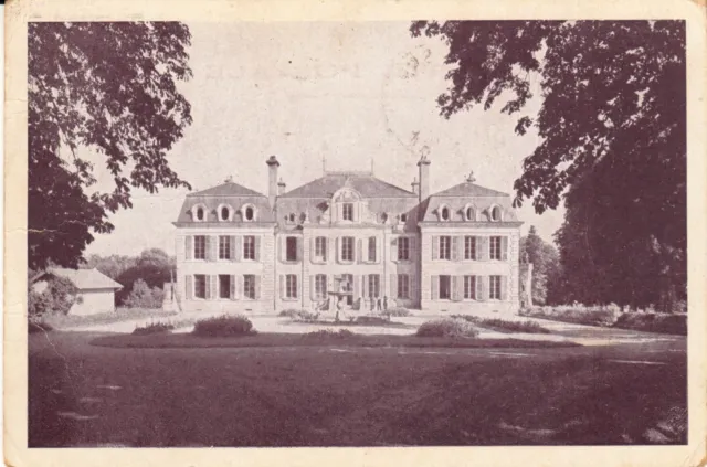 Carte postale 10cmX15cm NIEVRE LE VERNAY château timbrée