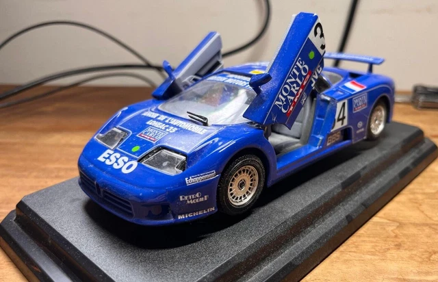 Voiture Miniature BUGATTI EB 110 1991 - Burago échelle 1/18 - Modèle Vintage De Collection