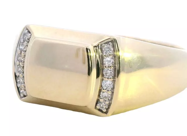 Golden Moments: Enchanting 9ct Yellow Gold Diamond Wedding Ring 2