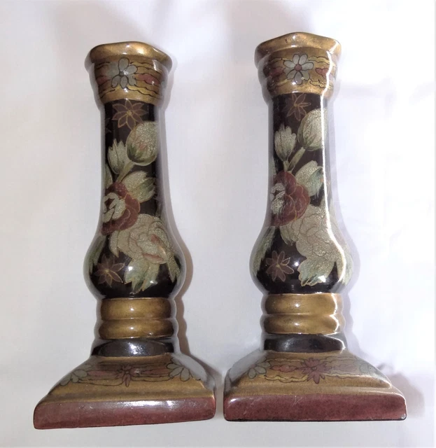 Ancienne Paire De Chandeliers Bougeoir En Porcelaine