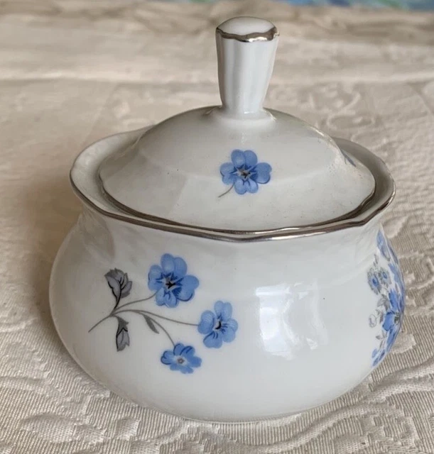 BELLE PETITE BONBONNIERE FAIENCE CERAMIQUE E.GEORGES NEVERS APRES 1928