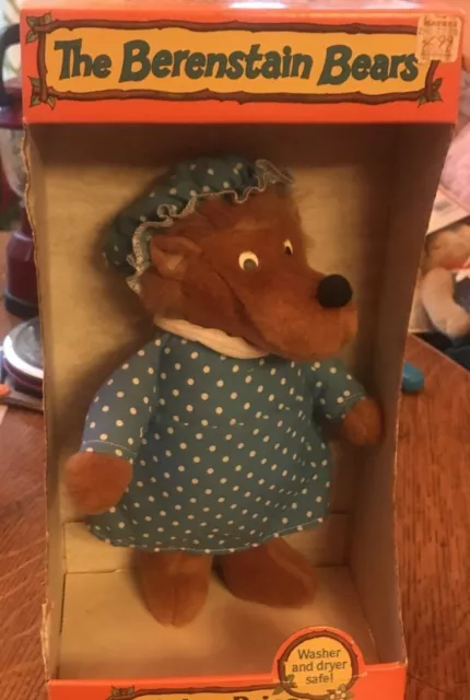 The Berenstain Bears, Mama Bear Plush Doll From 1982, Fisher Price, New, Lot 571