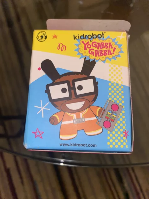 YO GABBA GABBA * Foofa * Flocked Vinyl Art Toy Signed By Dj Rock