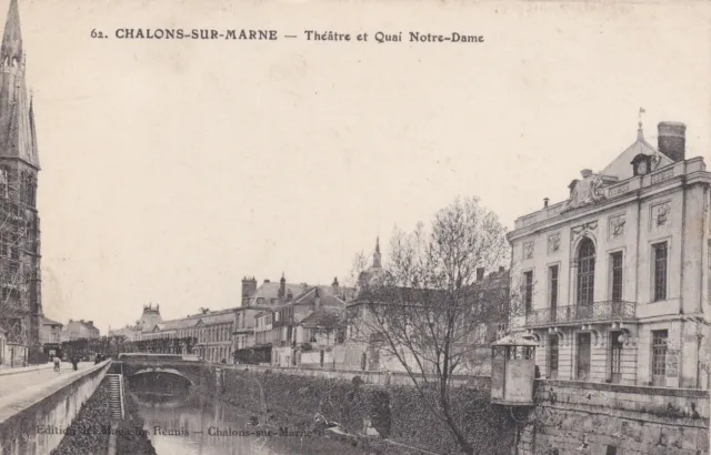 CPA 51 CHALONS on MARNE Theatre and Quai Notre-Dame