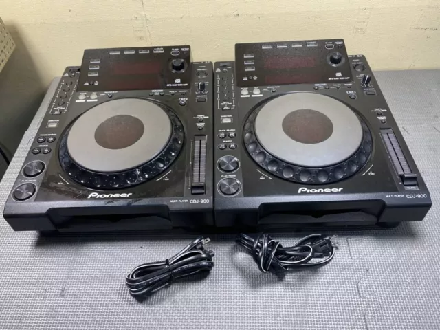 Pioneer CDJ-900 Pair 2 Professional DJ Multi Player Digital Turntable
