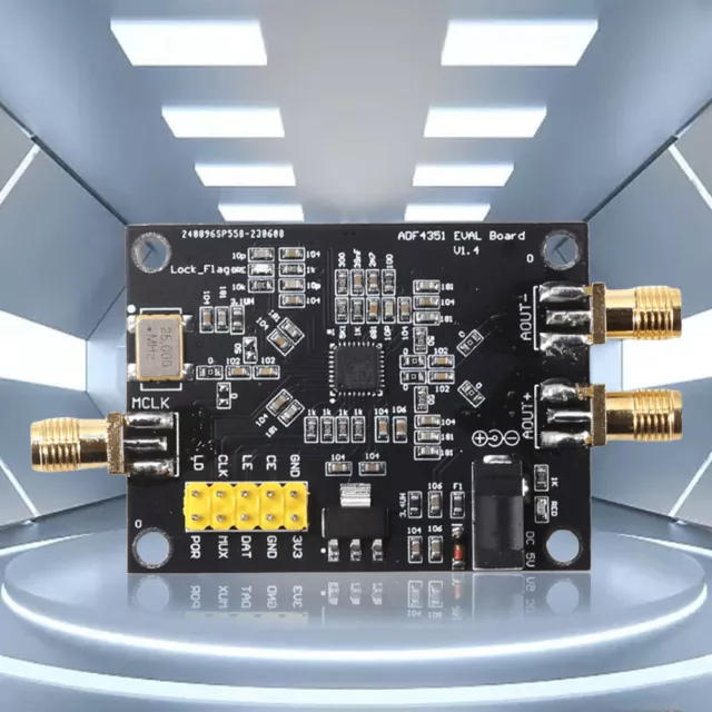 35M-4.4GHz PLL RF Signal Source 5V Development Board RF Phase-Locked Loop Board