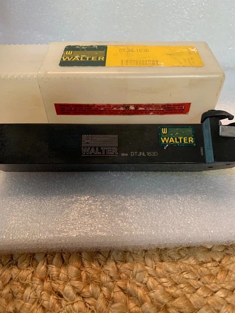Walter DTJNL 163D turning toolholder, 1.00” shank TNMG 33_ insert