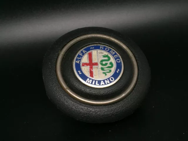 Alfa Romeo Milano Logo Volante Clacson Sigla Emblema Fregio Stemma Scritta Badge