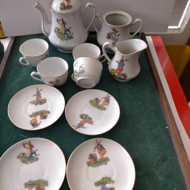 DINETTE ANCIENNE en FAIENCE - Service à café / thé 12 pièces - circa 70 EUR 18,45 - FR