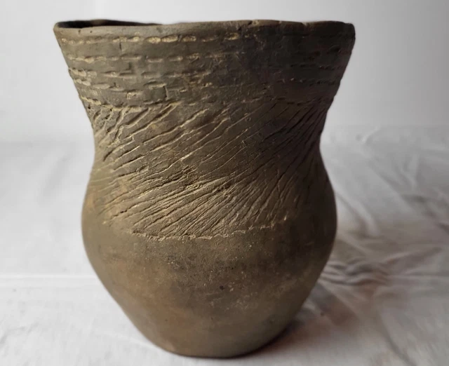 Nice TX. La Rue Neck Banded Caddo Jar Ancient American Indian Pottery - Restored