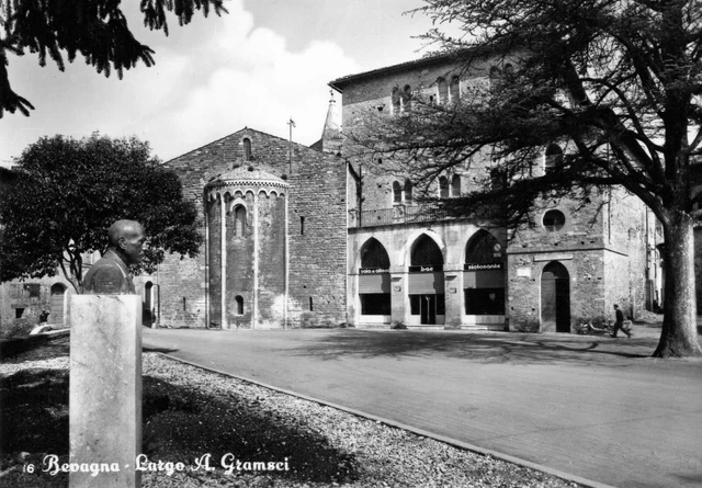 Perugia Bevagna Largo A.gramsci