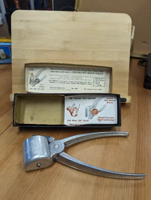 De colección ~ THE TEXAN NUT SHELLER de York en San Angelo ~ en caja original ~ funciona