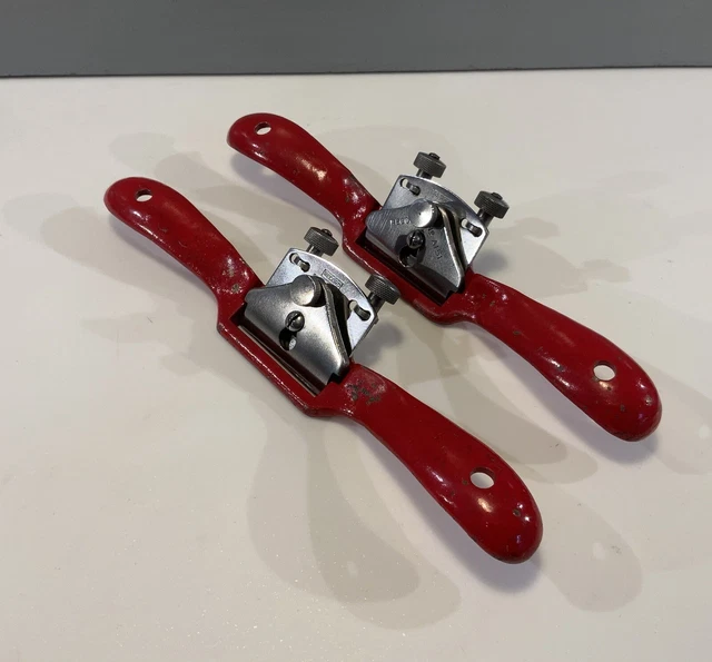 PAIR OF VINTAGE RECORD No A151  ADJUSTABLE SPOKESHAVES CURVED AND FLAT SOLE
