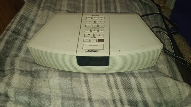 BOSE Wave Radio AM/FM Model AWR1-1W, Off White, Radio And Alarm Tested No Remote