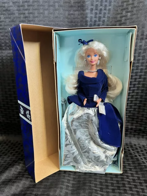 Avon Exclusive Winter Velvet Barbie Doll 1995 Mattel With Stand New In Box