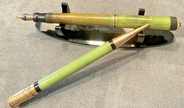 Vintage Parker Lucky Curve Jade Fountain Pen and Pencil Set--618.24