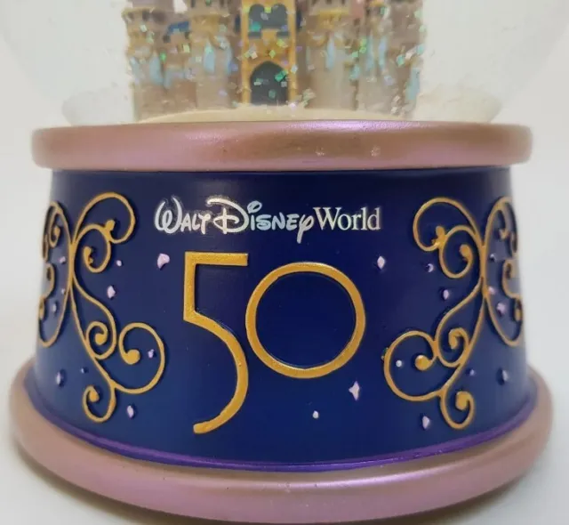Disney World Store Fantasyland Castle 50. Jahrestag Musical Schneekugel Parks 3