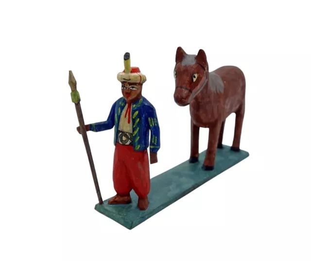 Grulicher Krippenfigur,  Soldat / Orientale mit Pferd  > 7 cm <   (# 16039)