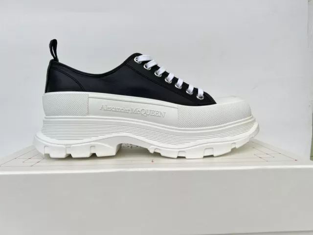 $695 Alexander McQueen Men White Black Tread Slick Sneaker Shoe Size EU 43 US 10 2
