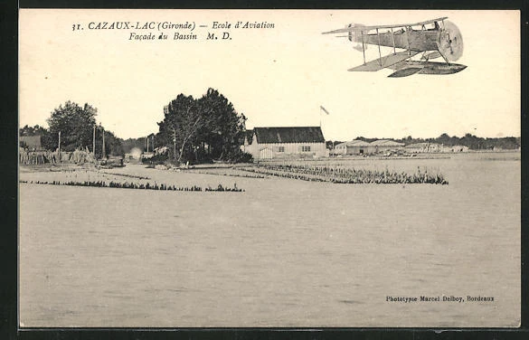 CPA Cazaux-Lac, Ecole d´Aviation, Facade du Bassin