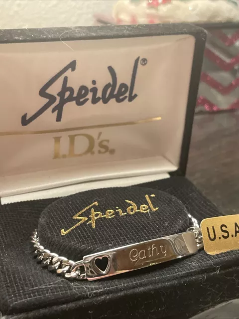 Vintage  Speidel ID Bracelet Silver Heart  And Engraved Cathy  Made In USA ￼