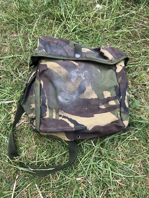 British S10 Gas Mask Bag Carrier *Rare* main image 1