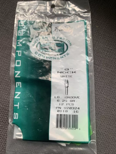 Easton "G" Nocks Large Groove, .098 White 1 Dozen