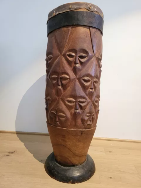 Original afrikanische, handgemachte Trommel (Herkunft Namibia)