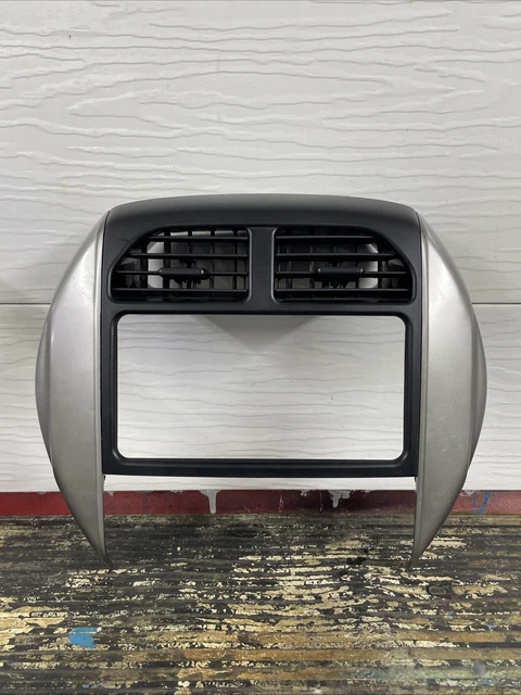 55670 42050 Center Dash A/c Heater Vent Cover Trim Bezel
